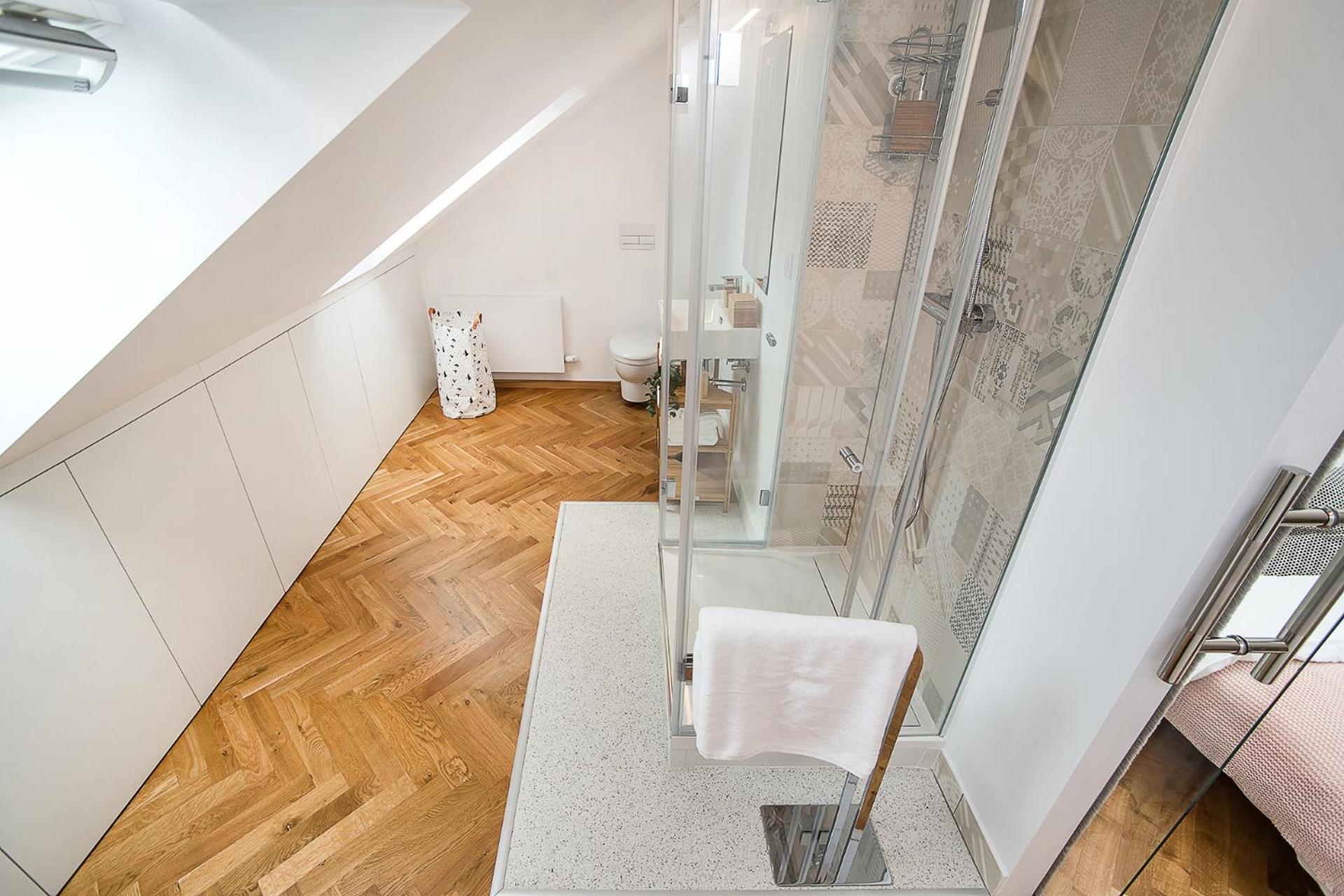 Large And Modern Apartment In The Heart Of Praga Esterno foto